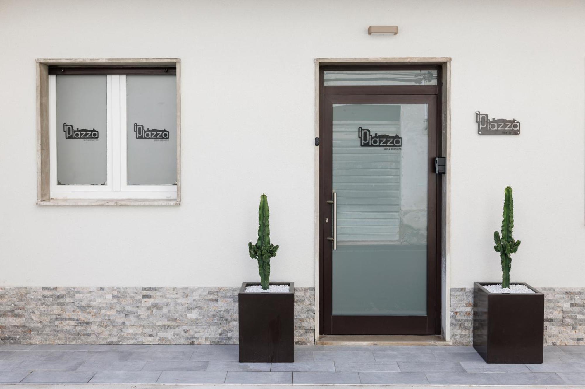 B&B In Piazza Mafalda Экстерьер фото